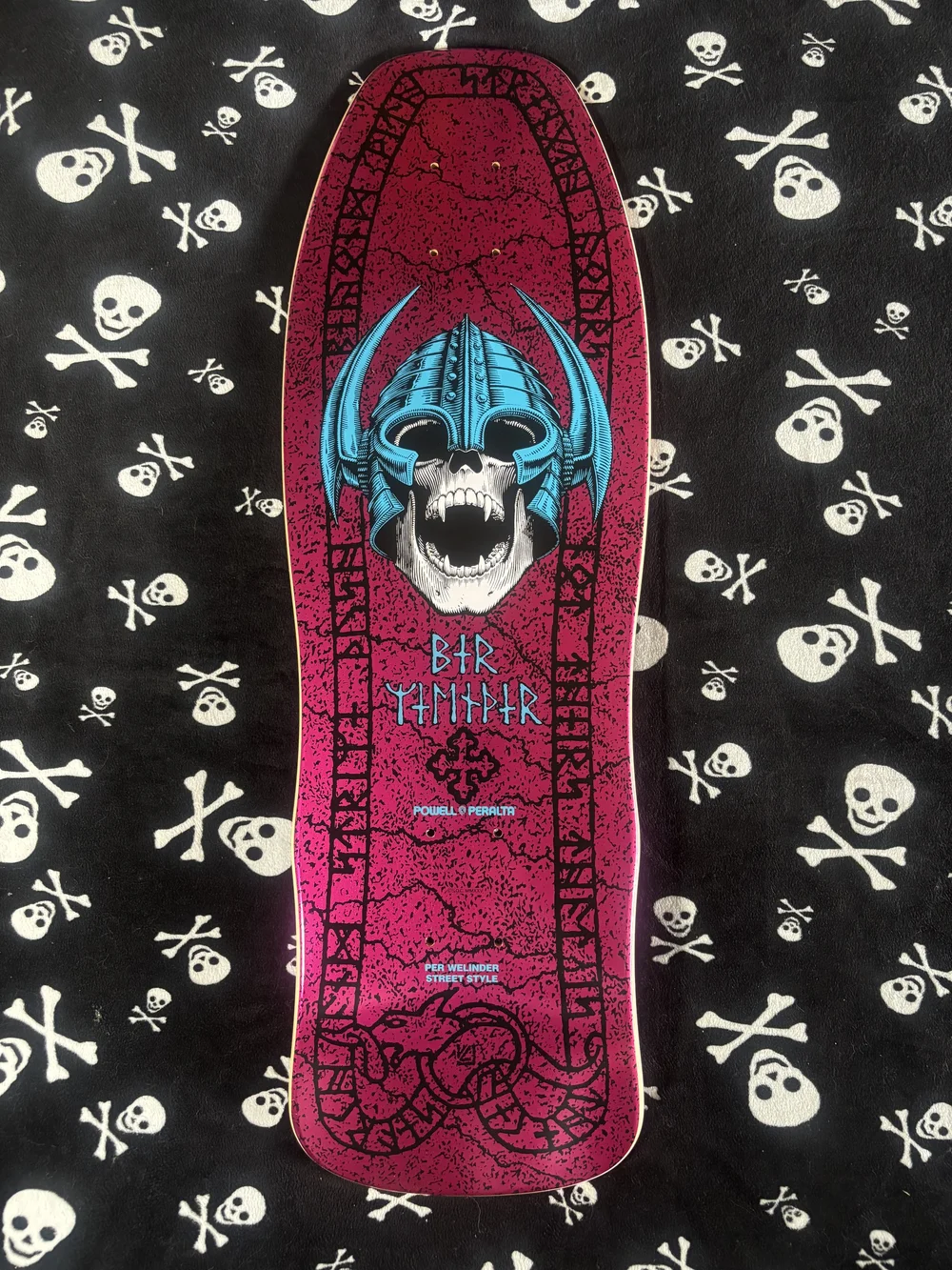POWELL PERALTA~ WELINDER NORDIC SKULL CLASSIC SHAPED PINK FOIL